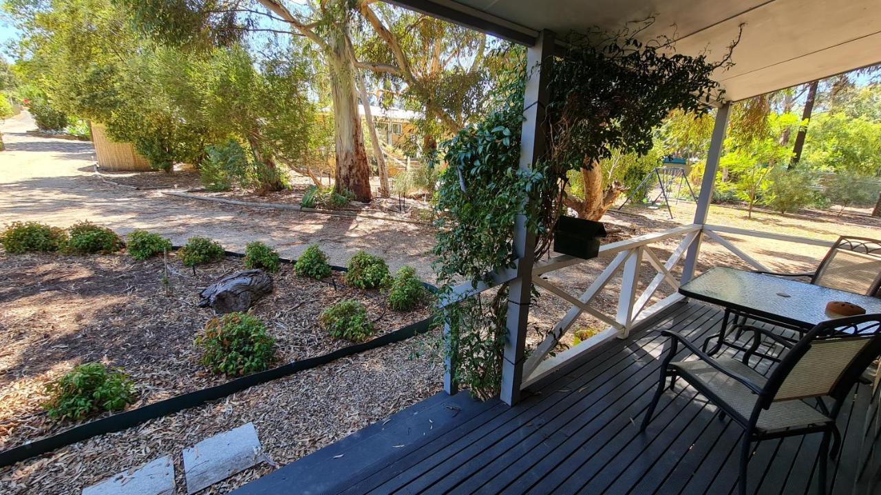 Barossa Country Cottages Lyndoch Екстер'єр фото