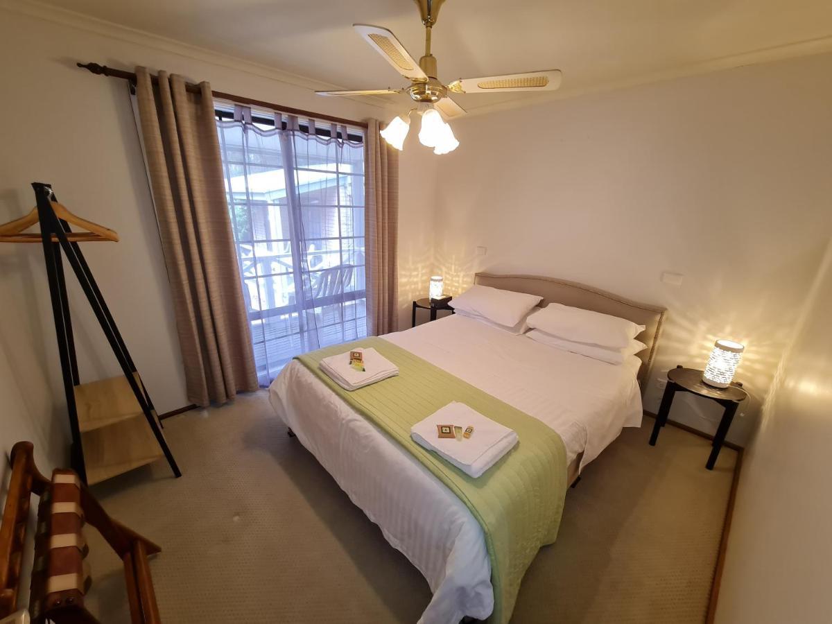 Barossa Country Cottages Lyndoch Екстер'єр фото